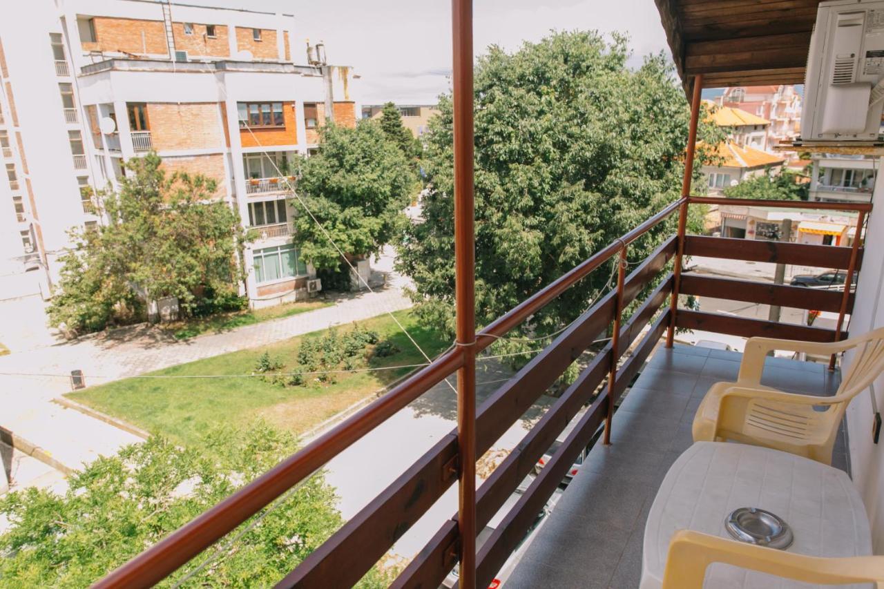 Hronos Ξενοδοχείο Νεσέμπαρ Εξωτερικό φωτογραφία